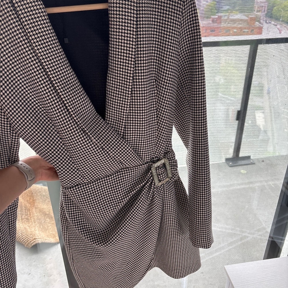 Zara dress - Picture 1 of 3